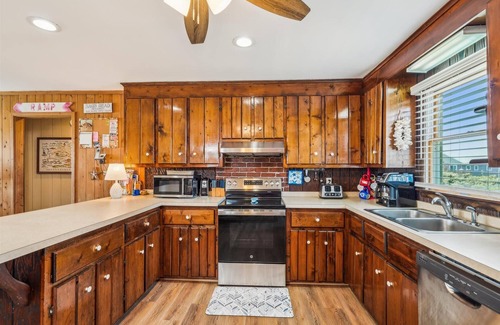 South Nags Head House | Flying Free- Pet Friendly Oceanfront in South Nags Head MP 20
