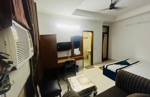 Karol Bagh Hotel | FM Hotels - Karol Bagh