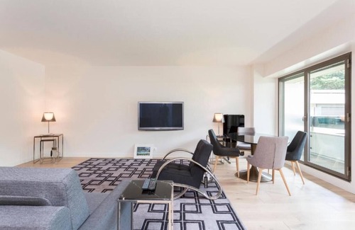 Porte-Dauphine Apartment | Foch Triomphe