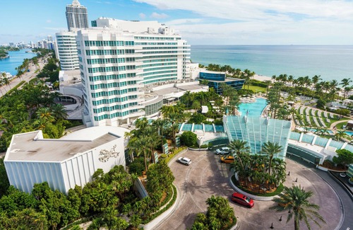 Mid Beach Apartment | Fontainebleau Hotel Tresor Ocean View 1 bedroom/2 bathroom Suite
