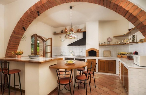 Chiusi Villa | Fonte Pinella 8 in Chiusi