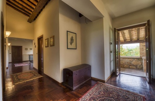Chiusi Villa | Fonte Pinella 8 in Chiusi