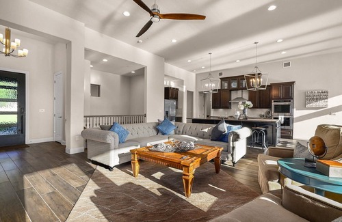 Steiner Ranch House | Football Fave - Waterfront Oasis w Private Beach!