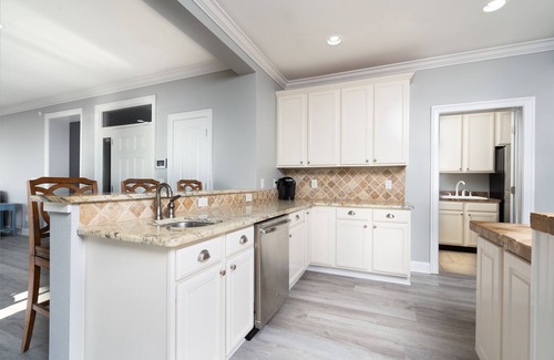 Murrells Inlet House | Footprints On The Sand: Private Beach, Pools & Tiki Bar
