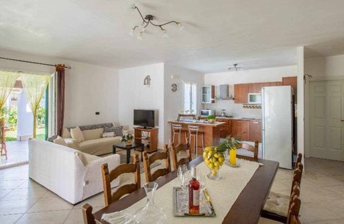 Specchiolla Villa | for families and groups beach at 350 m wifi - FREE COTS