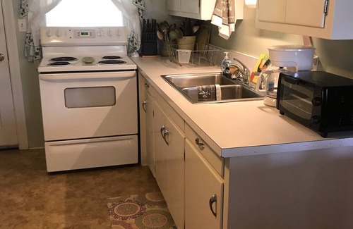 Hendersonville House | For Work or Play, White Squirrel Hill is the Place to be!