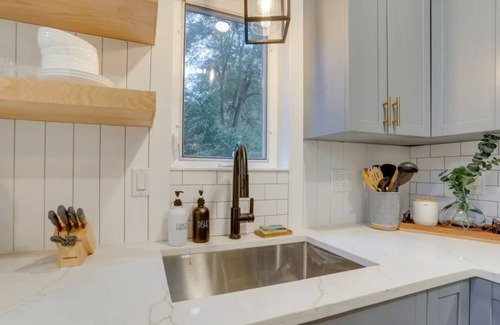 Inglewood-Finn Hill Cottage | Forbes Farm Cottages Unit A