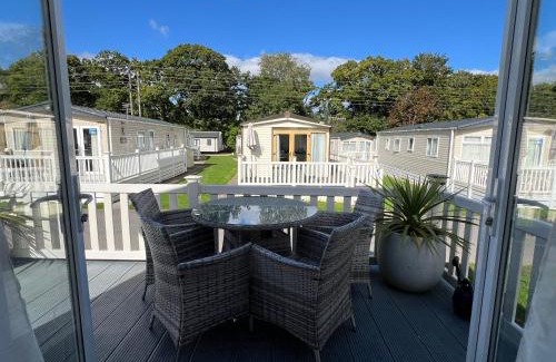 New Forest District Resort | forest beach bashley park