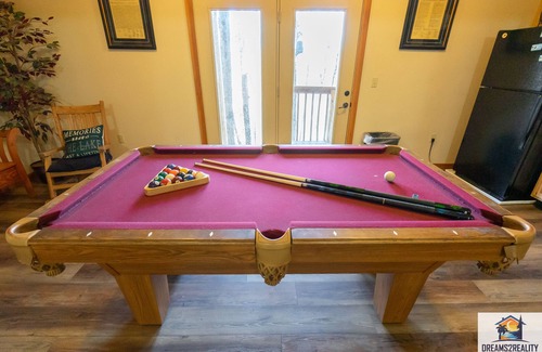 Indian Point Condo | Forest Heights Lodge 6BR ~ Game Room ~ Near SDC ~ FREE TICKETS INCLUDED! (FHL-263WO)