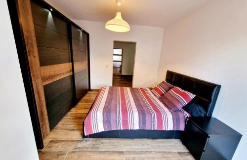 Neuville Apartment | Forest Hideout