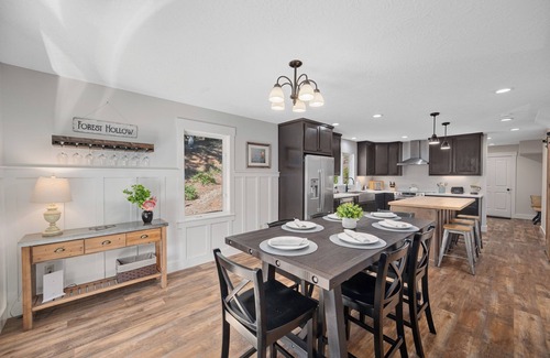 Sheridan House | Forest Hollow-Escape to Nature in Wine Country-McMinnville-Fire Pit-Dog Friendly