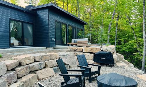 La Conception House | Forest Refuge - Fire - HotTub - Tremblant 15 min