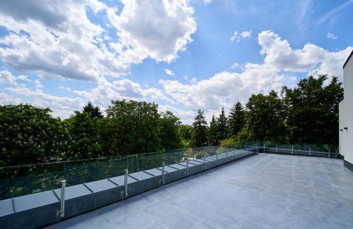 Holosiivskyj Hotel | Forest Retreat Center
