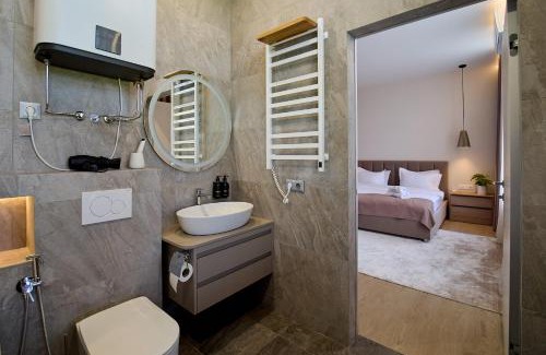 Holosiivskyj Hotel | Forest Retreat Center