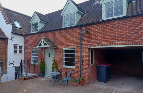 Ironbridge House | Forget me not cottage