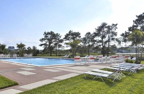 Ocean View House | Former Model Home w/Pool. Well Behaved Pets Welcome! EV Charger in garage.