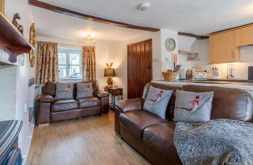 Bourton House | Forsythia Cottage