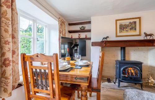 Bourton House | Forsythia Cottage