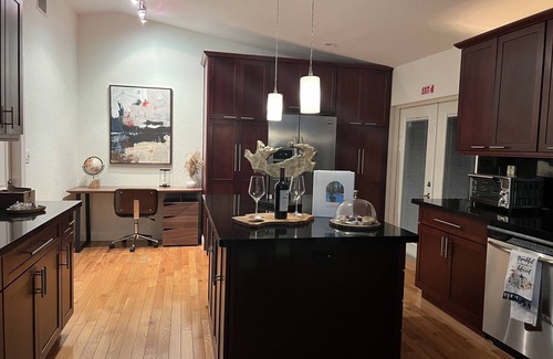 Survey Creek House | Fort Lauderdale ★Heated Pool★ Zen Modern Paradise - Pool , Beach ,Airport