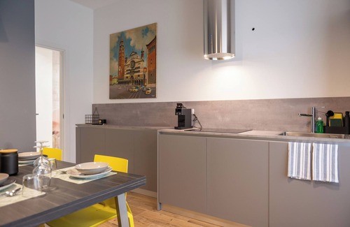 Cremona Apartment | Fortitudo Cremona Elegant Apartment Near Downtown & Events