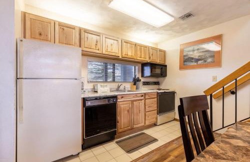 Seven Springs Apartment | Four-Bedroom Apartment