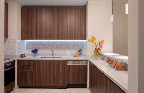 Dubai Internet City Apartment | Four Bedroom Penthouse Near Dubai Pearl