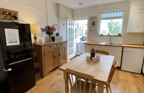 Padstow House | Four bedrooms with garden and driveway parking. Pets welcome.