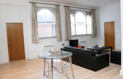 Hull Old Town Apartment | Four Princes Dock