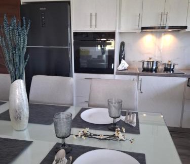 Katochi Apartment | FOUR SEASOΝ Konstantinas
