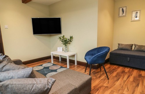 Low Catton Cottage | FOURTH MILESTONE GRANARY, romantic, with a garden in York