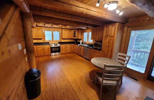 Thornton Villa | Fox Ridge - White Mtn. Elegance - EV charging on site - Waterville Valley Ski