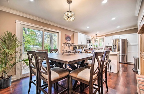 Fox River Grove House | Fox River Grove Home: Pets Welcome!