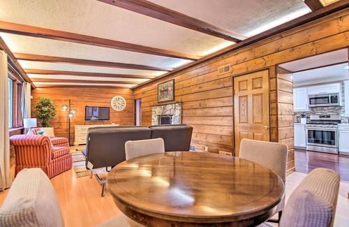 Fox River Grove House | Fox River Grove Home: Pets Welcome!