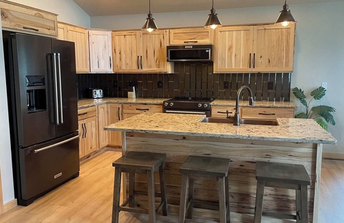 Minocqua House | Fox's Den Fence Lake Home - Private with Lake View