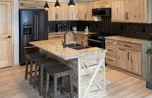Minocqua House | Fox's Den Fence Lake Home - Private with Lake View