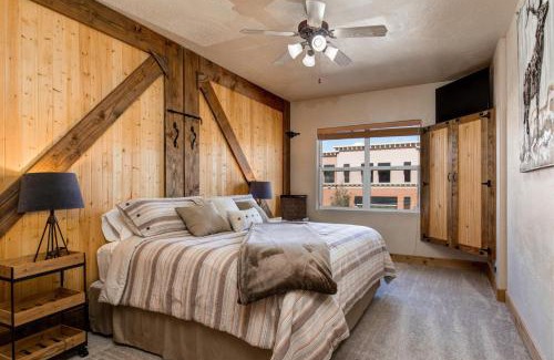 Kimball Junction Apartment | Foxpoint 1684-H3 by Moose Management