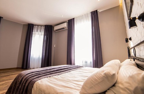 Lviv City Center Apartment | Foxy Lviv