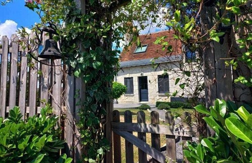 La Chapelle-Blanche-Saint-Martin Villa | Beautiful villa in central France