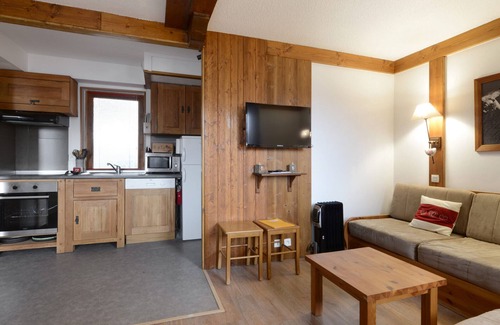Montchavin Apartment | Renovated apartment near slopes with balconies, 3 BR, 10 pers
