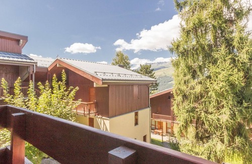 Montchavin Apartment | Cozy divisible studio near slopes with balcony