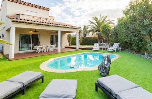 Saint-Cyr-sur-Mer House | L'Italienne by Interhome