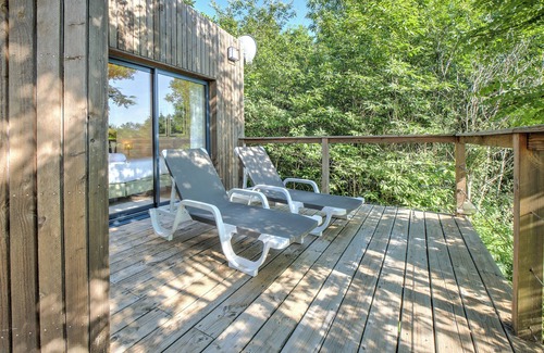 Saint-Felix-de-Reillac-et-Mortemart Cottage | Lodge Plein Voir – Nature Escape with Terrace & Modern Comfort