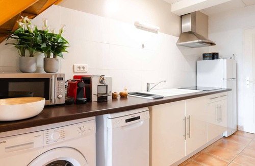 Gruissan Plage Apartment | FR21 Spacious 2room flat+Mezzanine with AC Plage des Chalets