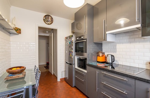 Auteuil Apartment | Fragments in Time, by Veeve