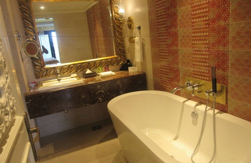 Kochi Hotel | Fragrant Nature Kochi