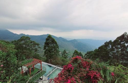 Devikolam Hotel | Fragrant Nature Munnar - A Five Star Classified Hotel