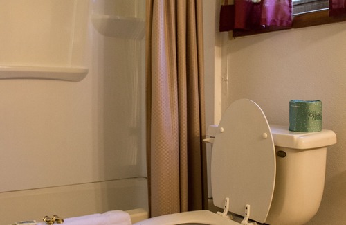 Lake George Hotel | Fran Cove Motel