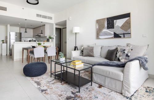 Bur Dubai Apartment | Frank Porter - 1 Residences