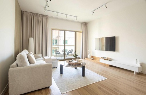 The Greens Apartment | Frank Porter - Al Dhafrah 2