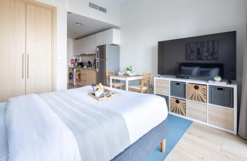 Jebel Ali Apartment | Frank Porter - Azizi Aura